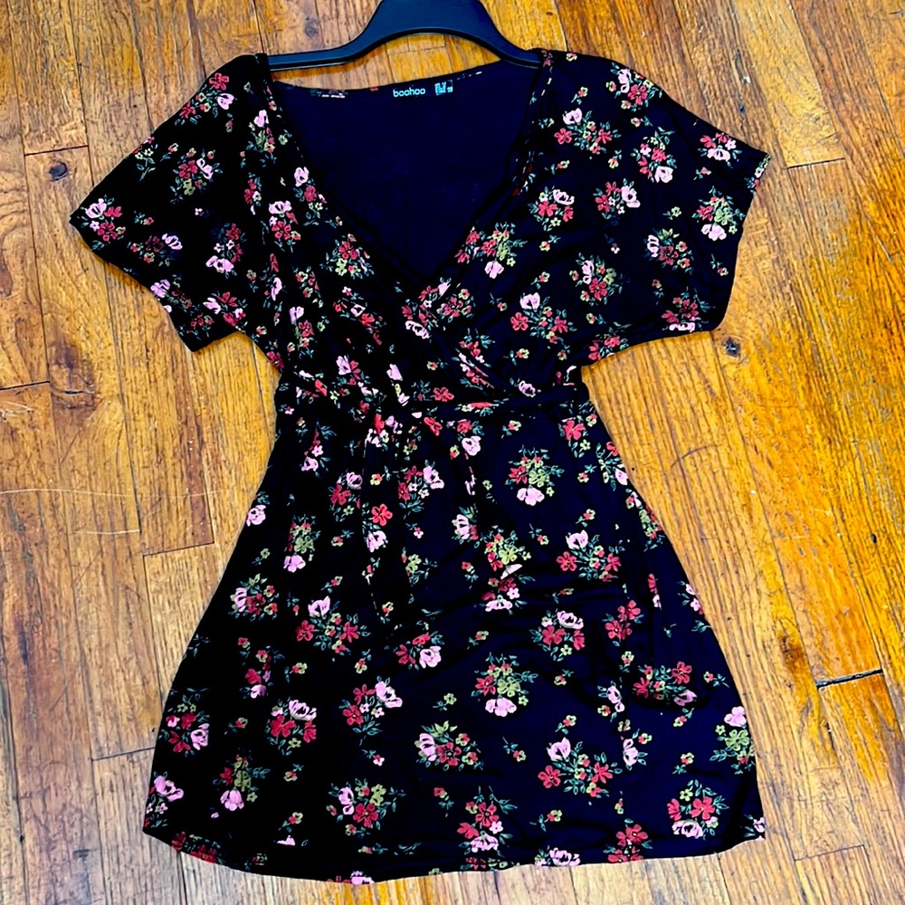 Floral Black Boohoo Mini Wrap Dress
